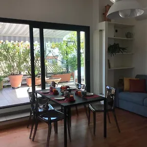 https://up-to-sky.it-lombardy.com